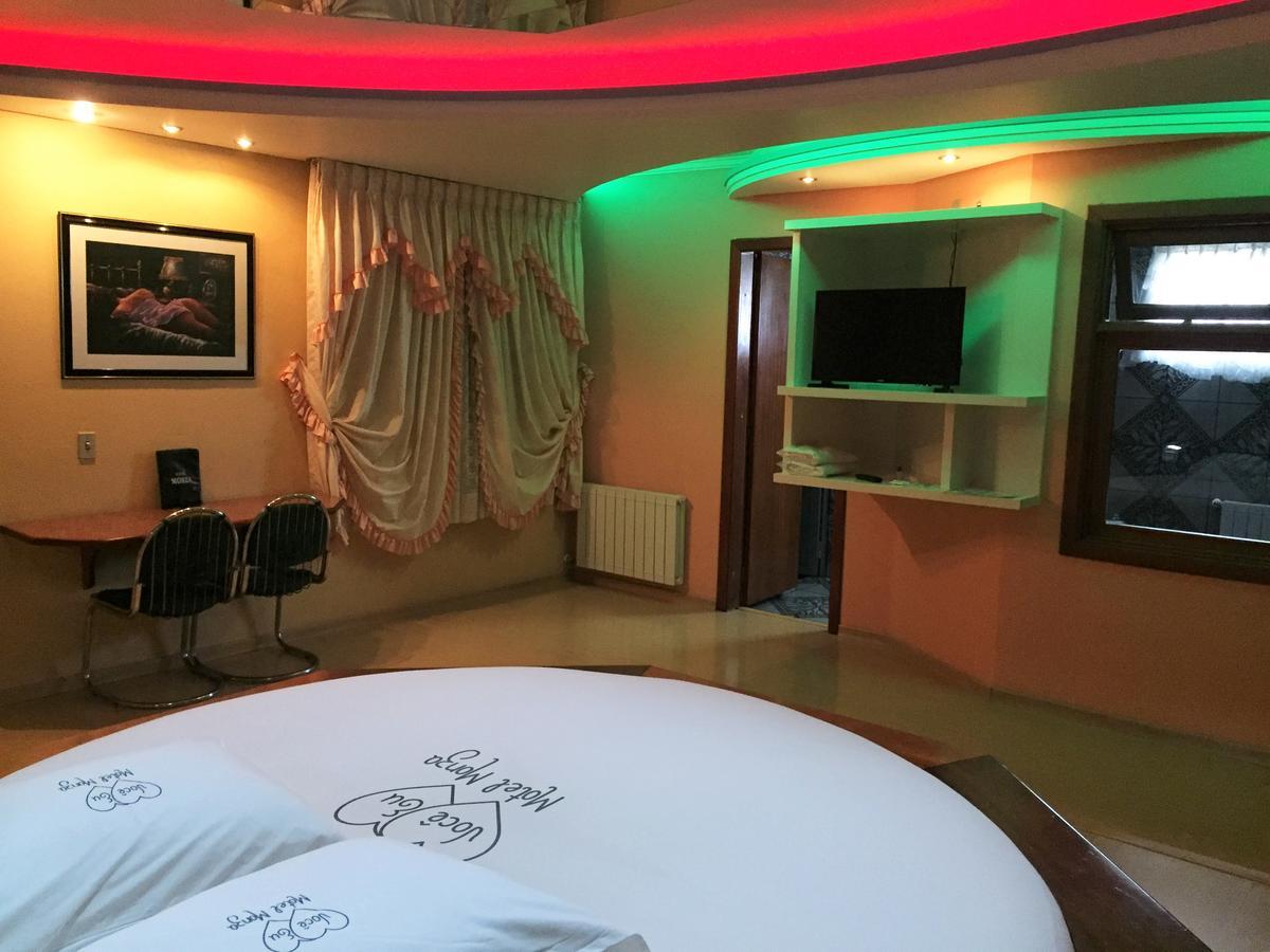 Motel Monza (Adults Only) Farroupilha Esterno foto
