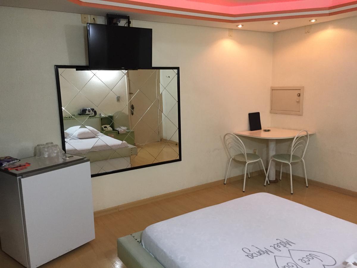 Motel Monza (Adults Only) Farroupilha Esterno foto