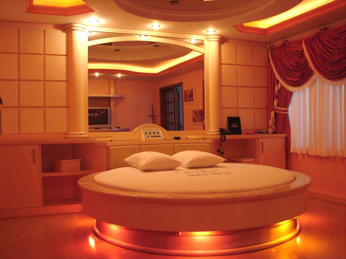 Motel Monza (Adults Only) Farroupilha Esterno foto